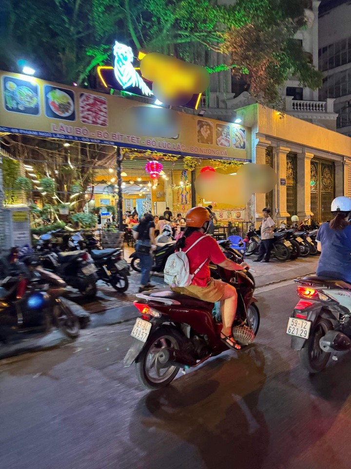 Sang Nhượng  Mặt Bằng Nhà Hàng Ở Quận Gò Vấp.