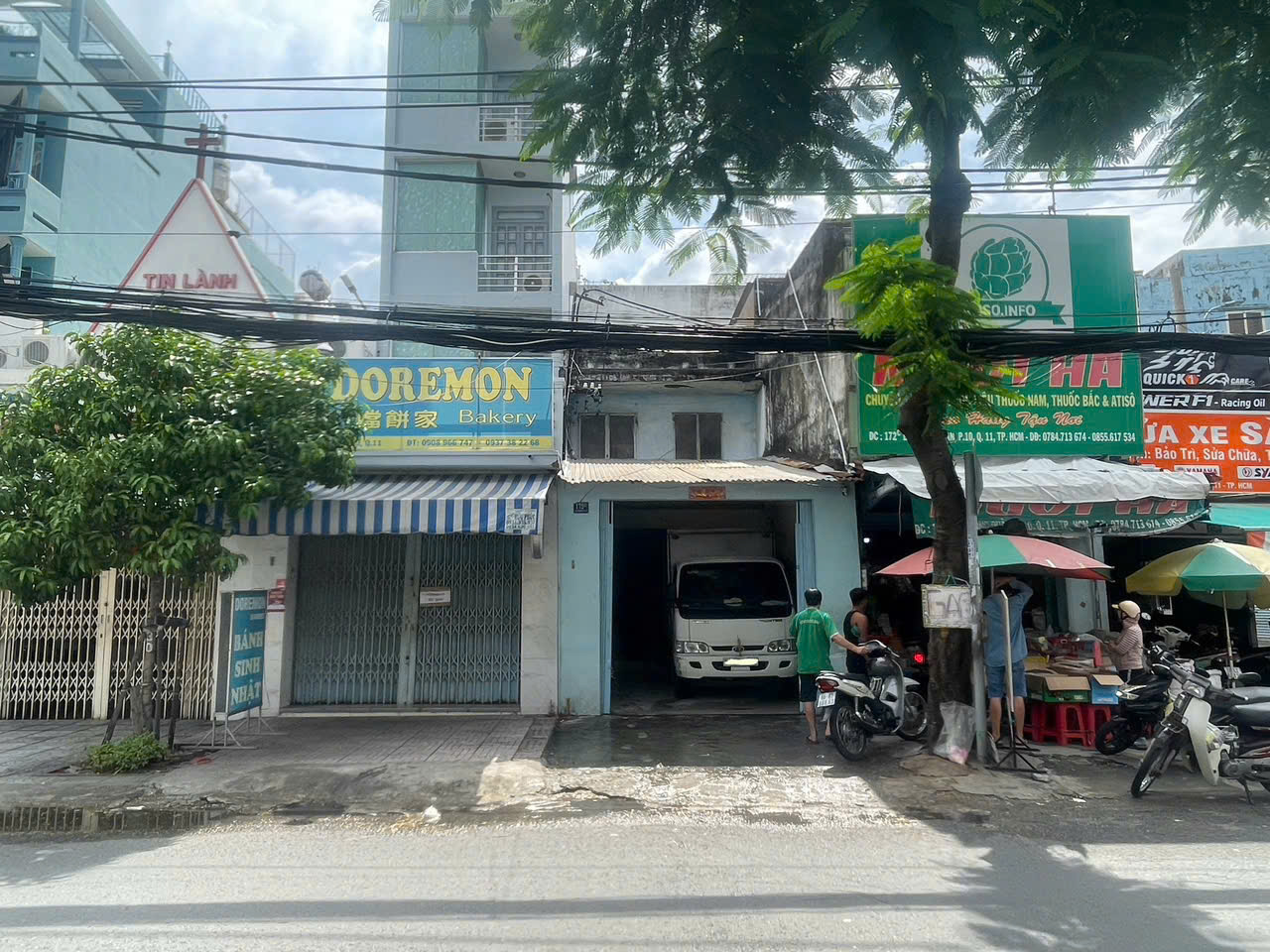 Cần bán Nhà mặt tiền đường Lạc Long Quân , phường 10 , quận 11