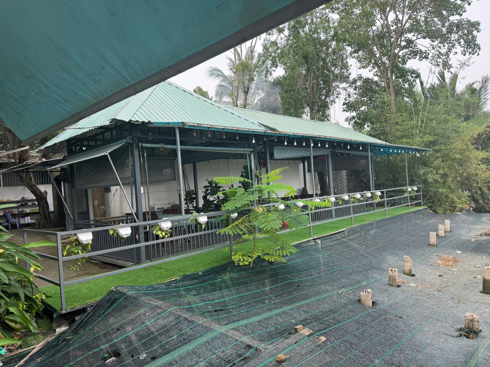 Sang full Quán nhậu Sân vườn, Đường Lãnh binh Thái, Cần Giuộc, Long An